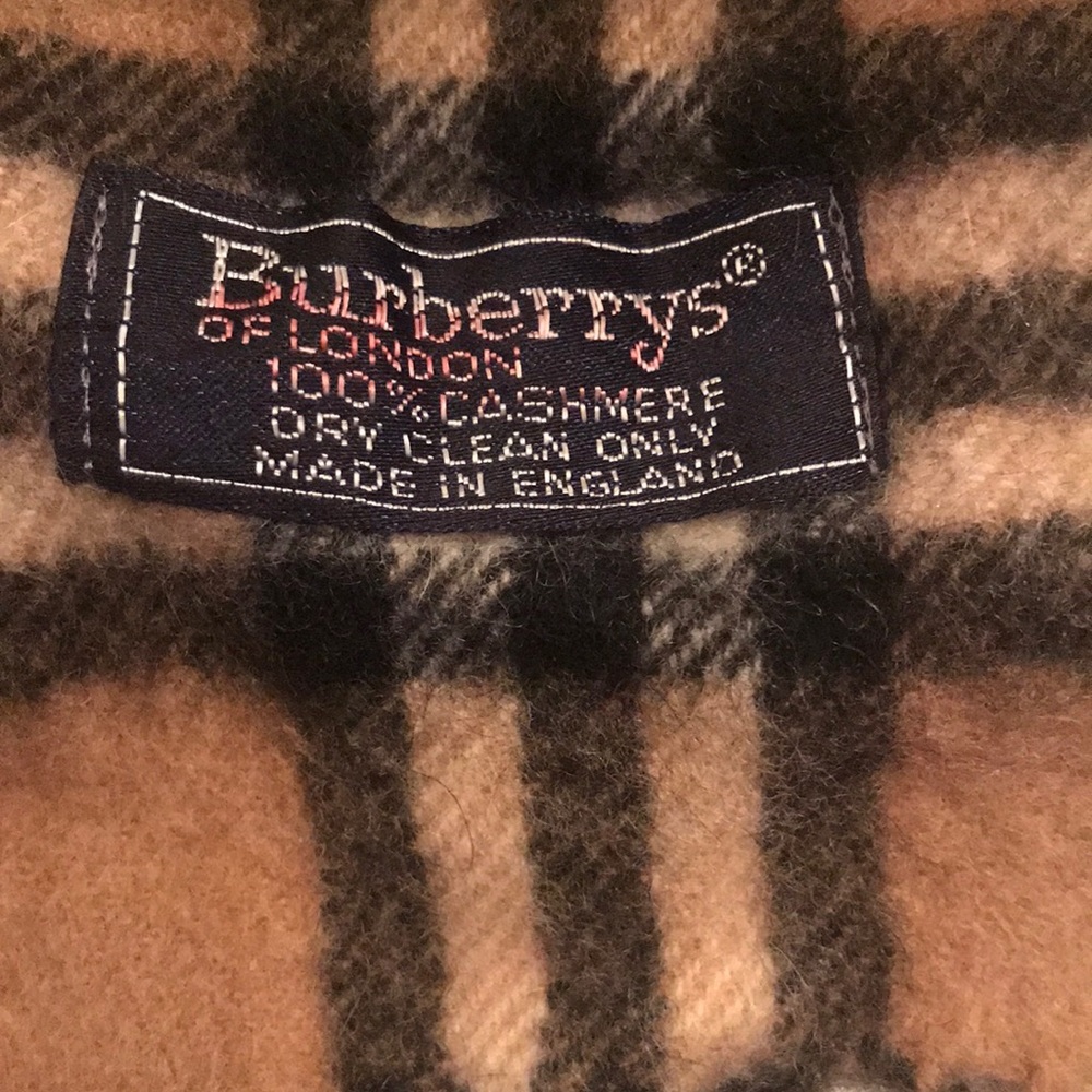 Burberrys scarf 100% cashmere 🤎🧡💛